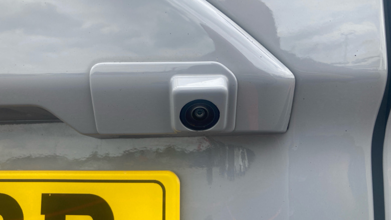 Ford Transit Custom 300 L1 Diesel Fwd 2.0 EcoBlue Hybrid 130ps L/Rf D/Cab Limited Van